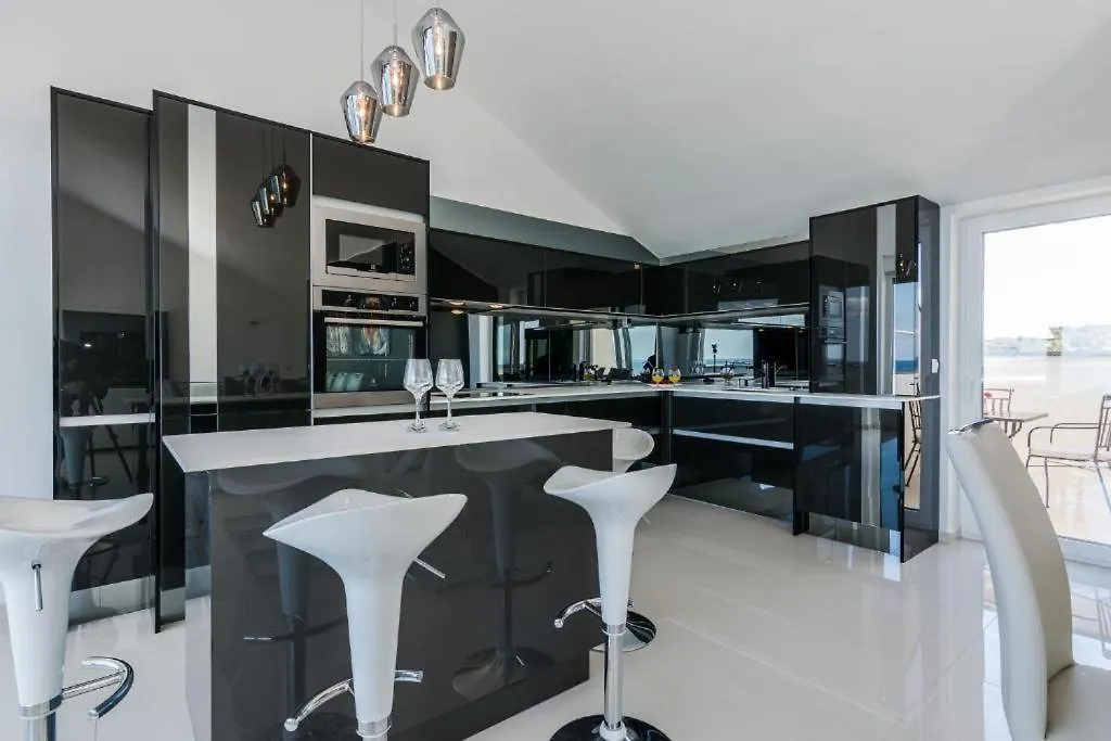 Luxury Mandre Penthouse Apartment
