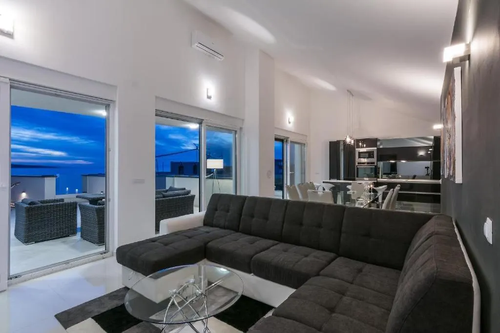 Ferienwohnung Luxury Mandre Penthouse Apartment